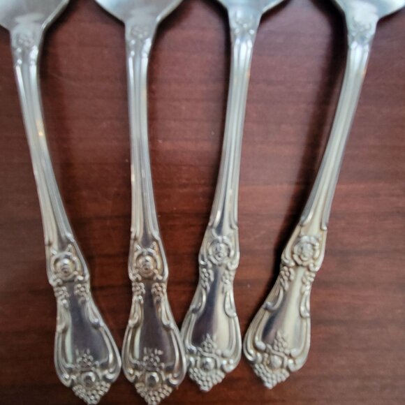 Rogers Oneida Vine & Flower Pattern Stainless Steel Teaspoons Set Of 4 Vintage S - Picture 2 of 4